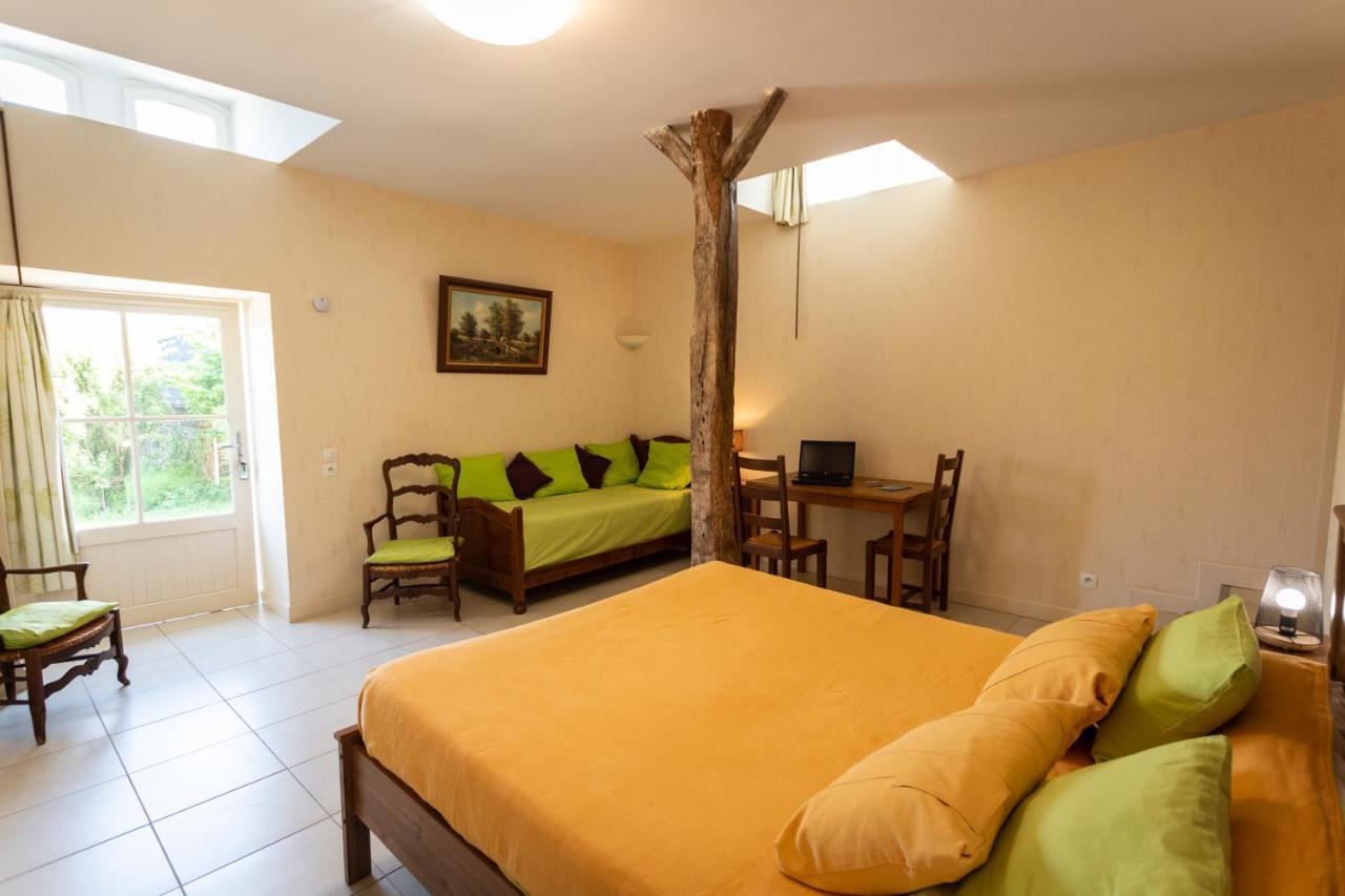 La Haye Gites Et Chambre D'Hotes 아브리르 외부 사진